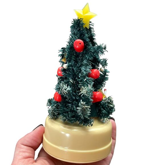 Vintage Winking Christmas Tree Merry Lite Lantern Hong Kong Lighted Works READ - Picture 4 of 16